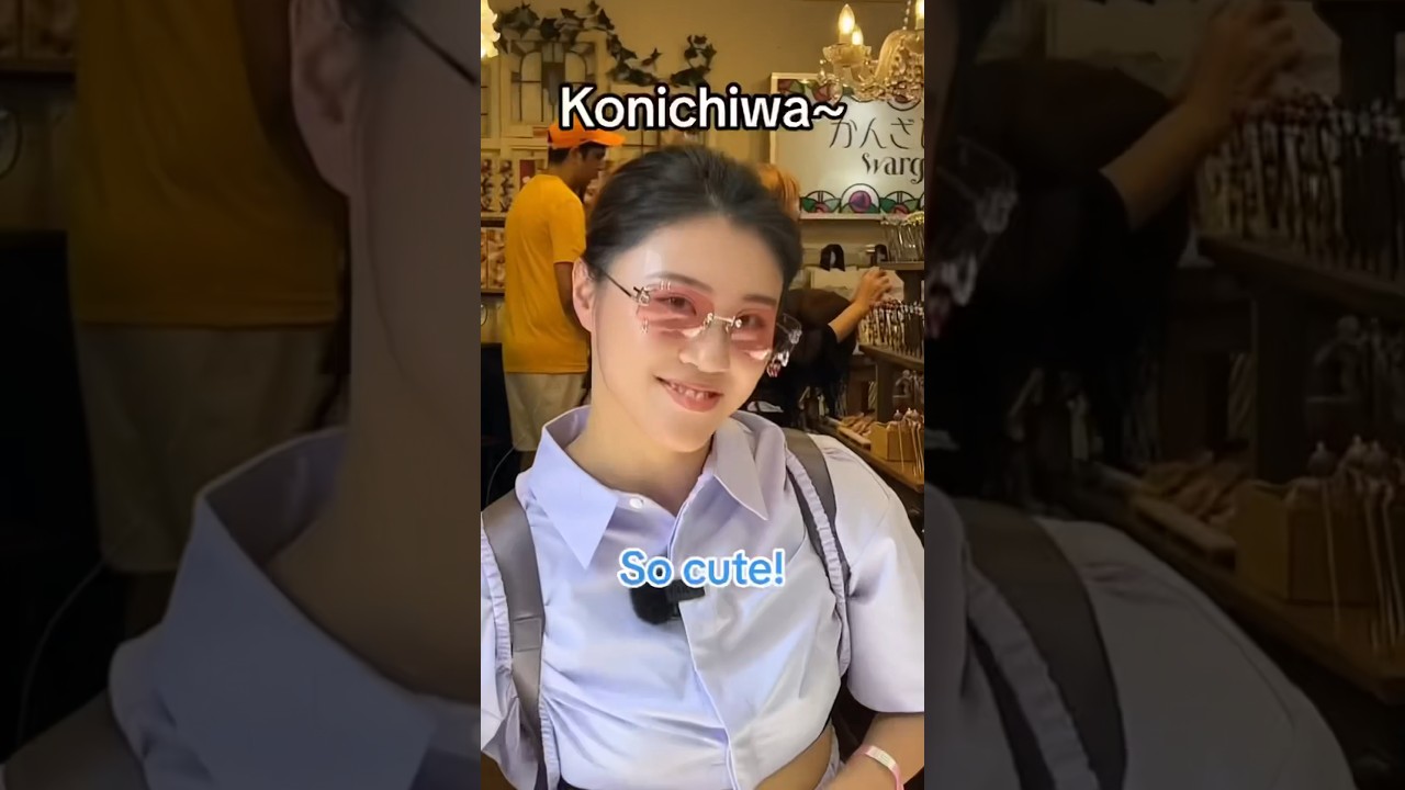How does she look ? 🤩 #shorts #japan #travel
