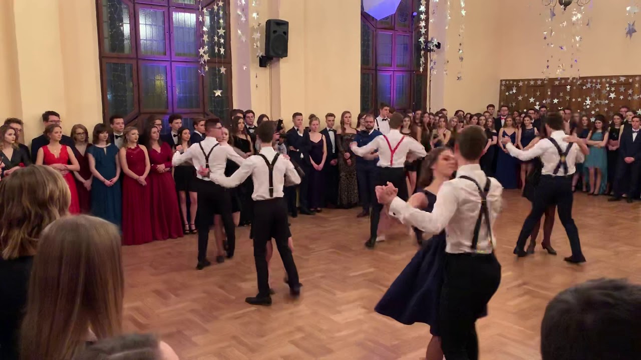 Studniówka 2019 walc w marynce