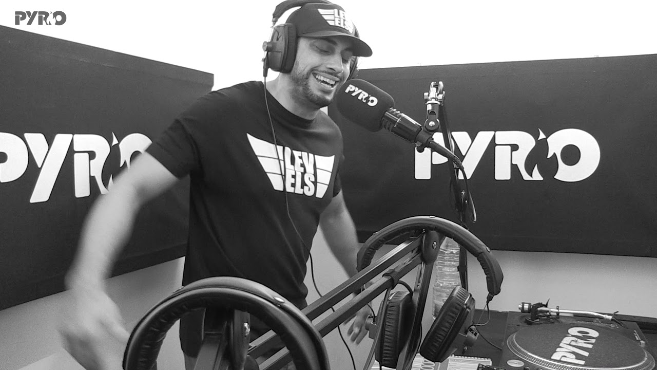 MC Swifta & Ego Trippin&rsquo; - PyroRadio
