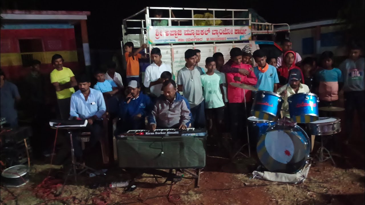 Hutti  Hutti sayuva bakti geete padeknur ayyappa Swami pooje 21 12 2025