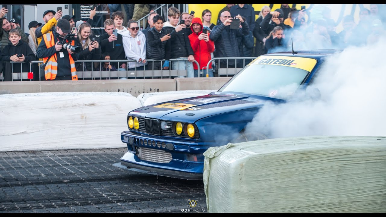 BULDRE BMW E30 M3 INBOARD - INSANE 1500HP BURNOUT AT OSLO MOTOR SHOW!