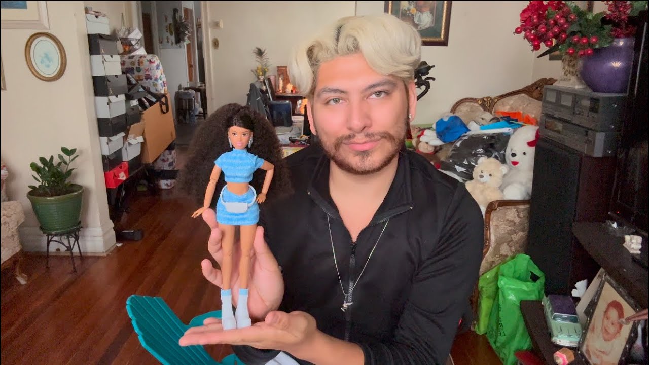 New Naturalistas Kelsey Doll unbox and review + comparing face screening to previous collection