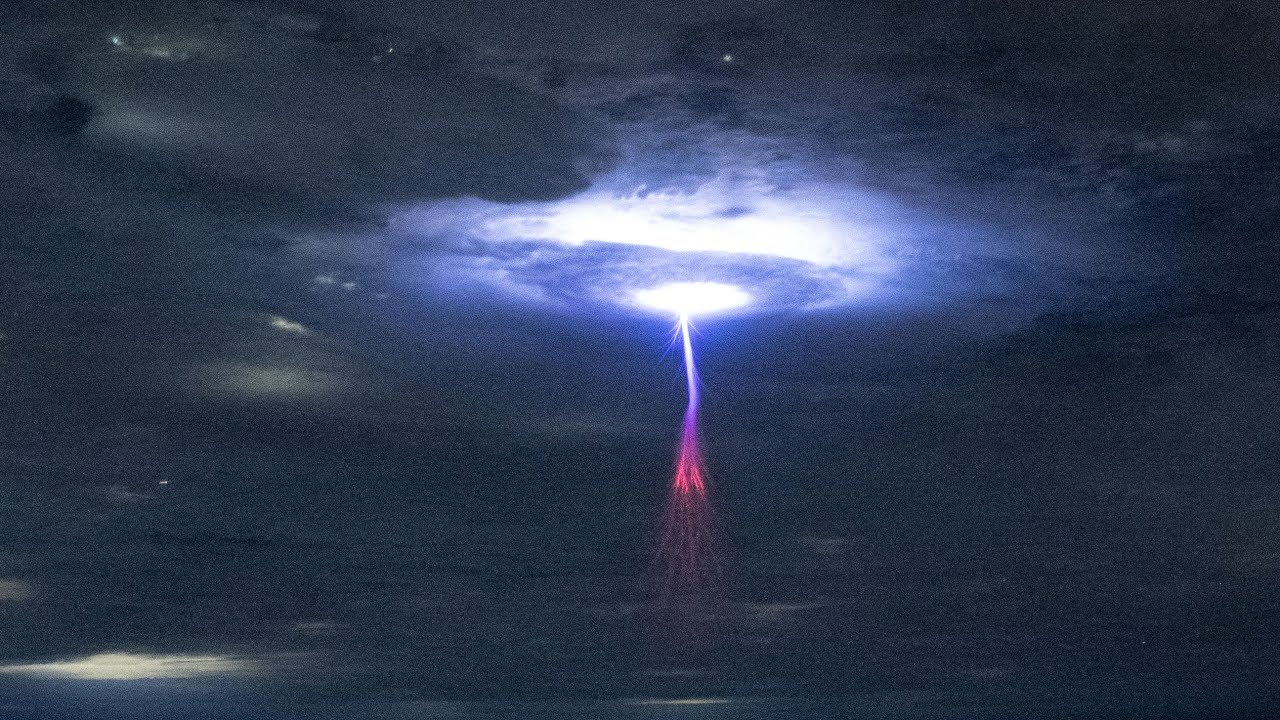 Rare Blue Jet Lightning Seen from Space | 8K Timelapse from the ISS