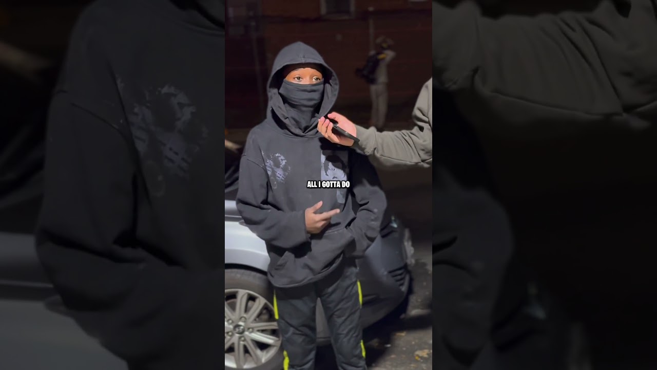 парень говорит, что хочет быть в районе вечно🥺#шорты