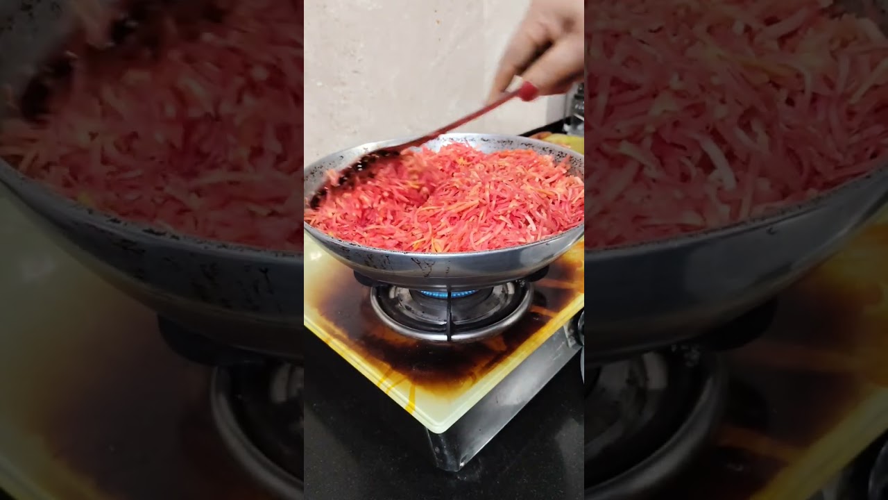 गाजरचा हलवा मावा आणि दूधची मलई घालून कोणी बनवला नशेल असा हलवा 😍😍😍