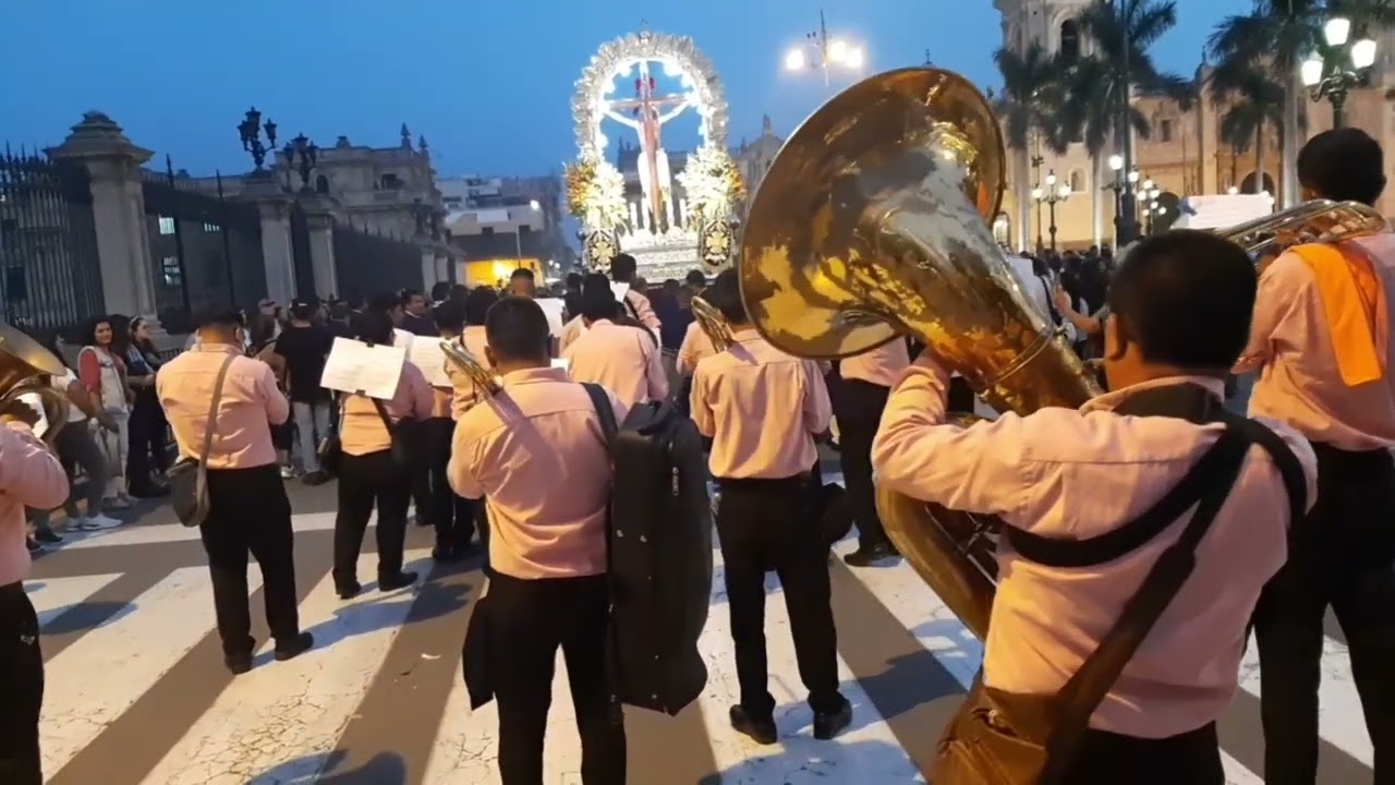Agrupación Musical Alfonso Ugarte - A mi mamita candelaria