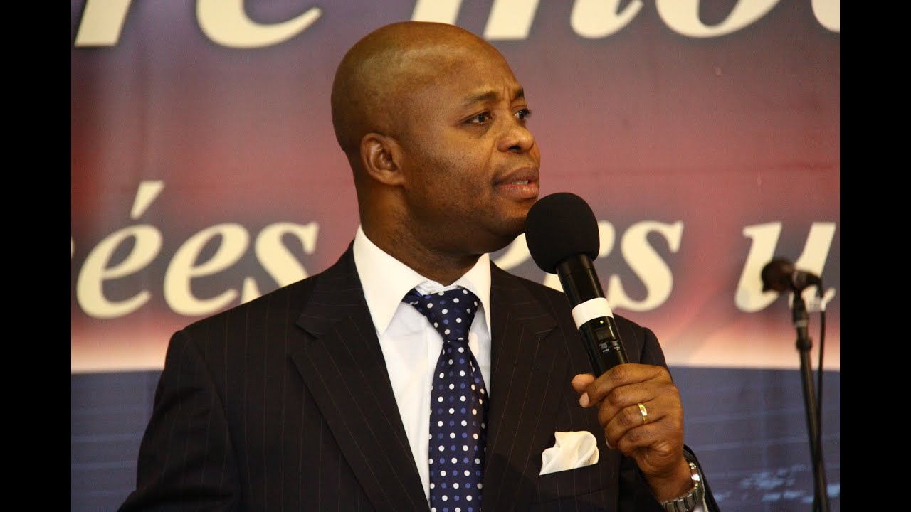 Pasteur Fofy Ndelo  Vous êtes la lumière du monde