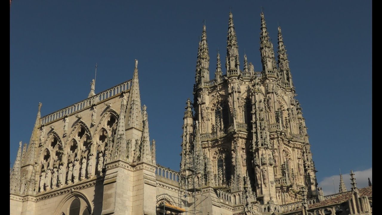 Burgos Cathedral Pinnacle of Flamboyant Gothic / Cобор Бургаса Вершина Готики