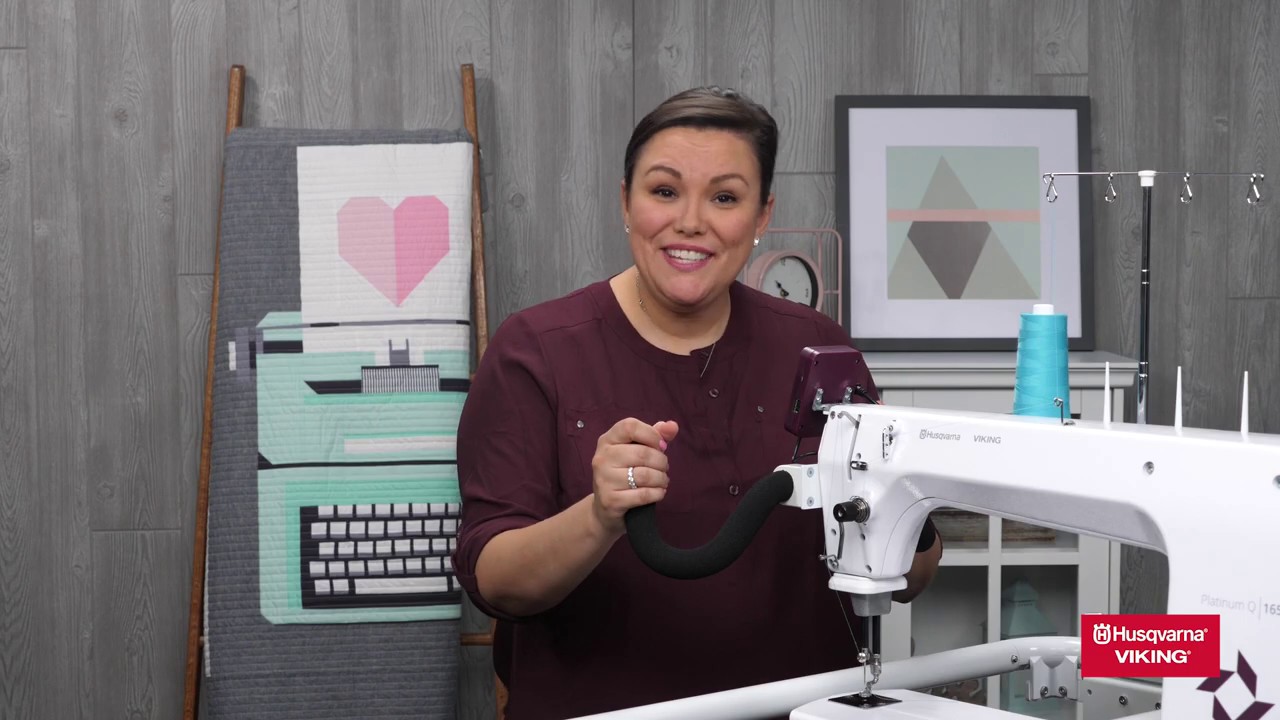 HUSQVARNA® VIKING® PLATINUM™ Q165 - Threading the Machine