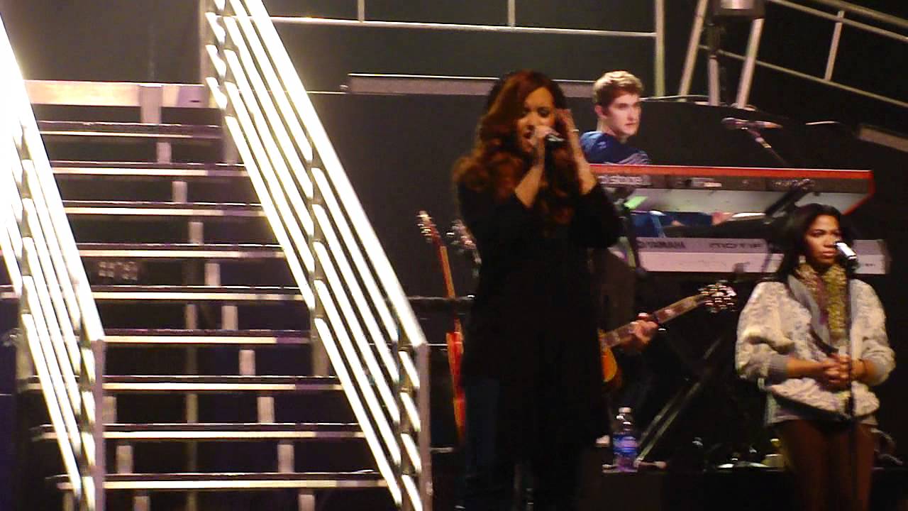 Fix A Heart - Demi Lovato (Soundcheck)