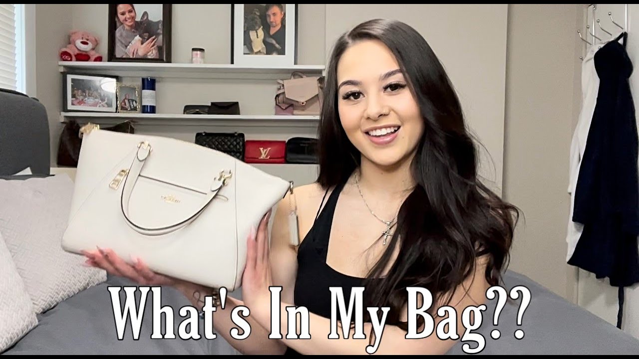 *Whats In My Bag 2021* | MY ESSENTIALS | Life Of Sacha
