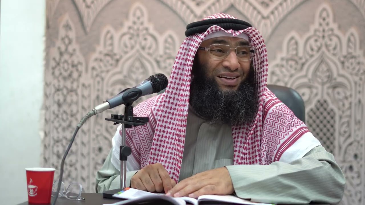 The Noble Features and Blessed Attire of the Prophet ﷺ