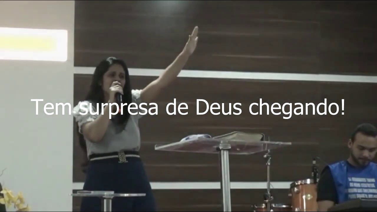 Tem Surpresa - Diaany Silva (ao vivo)