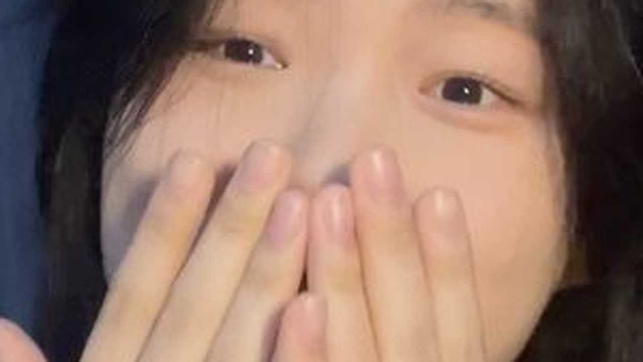 字幕是自动识别的，有些错别字因为紧张所以说了很多废话化了点小妆开了点小美颜希望不会让你们失望#史莱姆 #读评论