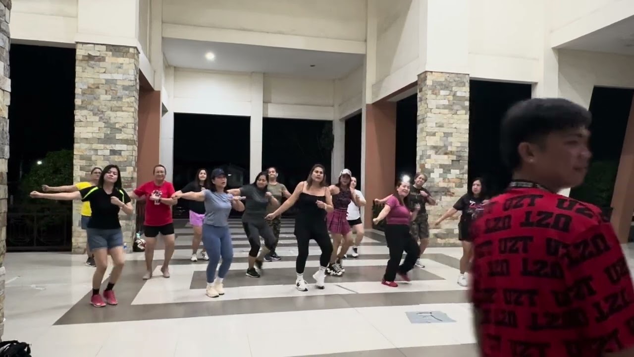 FCSR COFFEE LOVERS ZUMBA MOMENT..Fallin by Janno Gives.