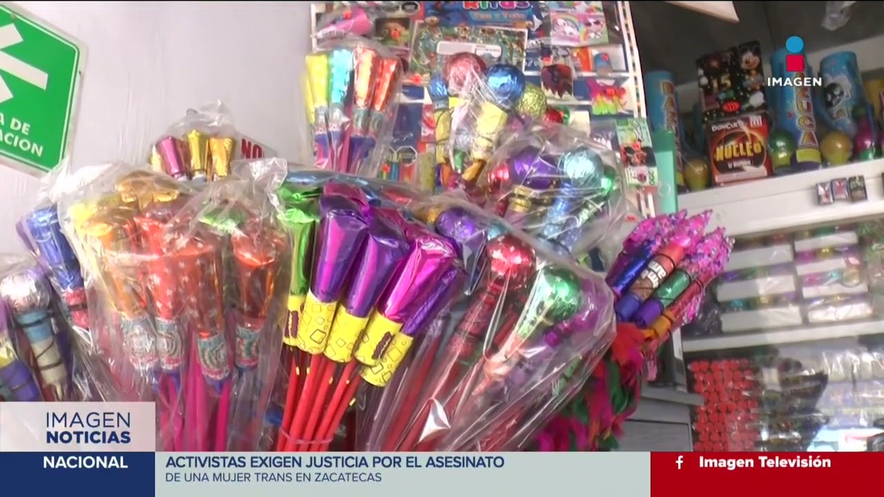 Arranca la venta de pirotecnia por las fiestas patrias en el tianguis de San Pablito, en Tultepec