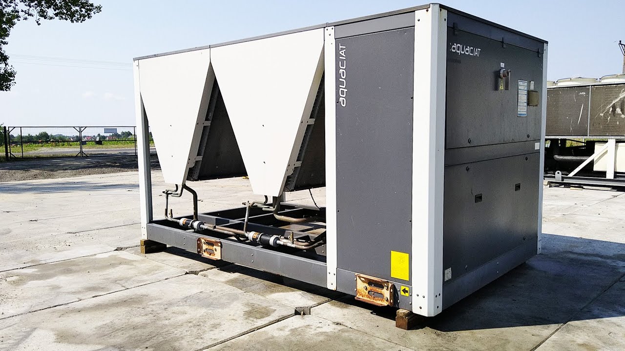 Aircooled chiller CIAT 223 kW