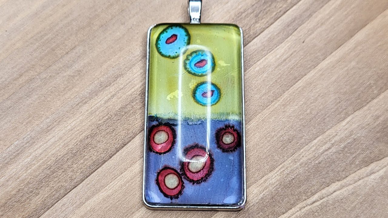 Tips and tricks for alcohol ink pendants
