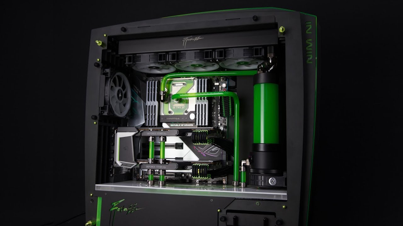 Il nuovo PC di Fabio Rovazzi