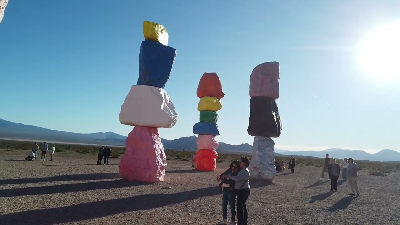 Las Vegas with 31 months old toddler - Seven Magic Mountains