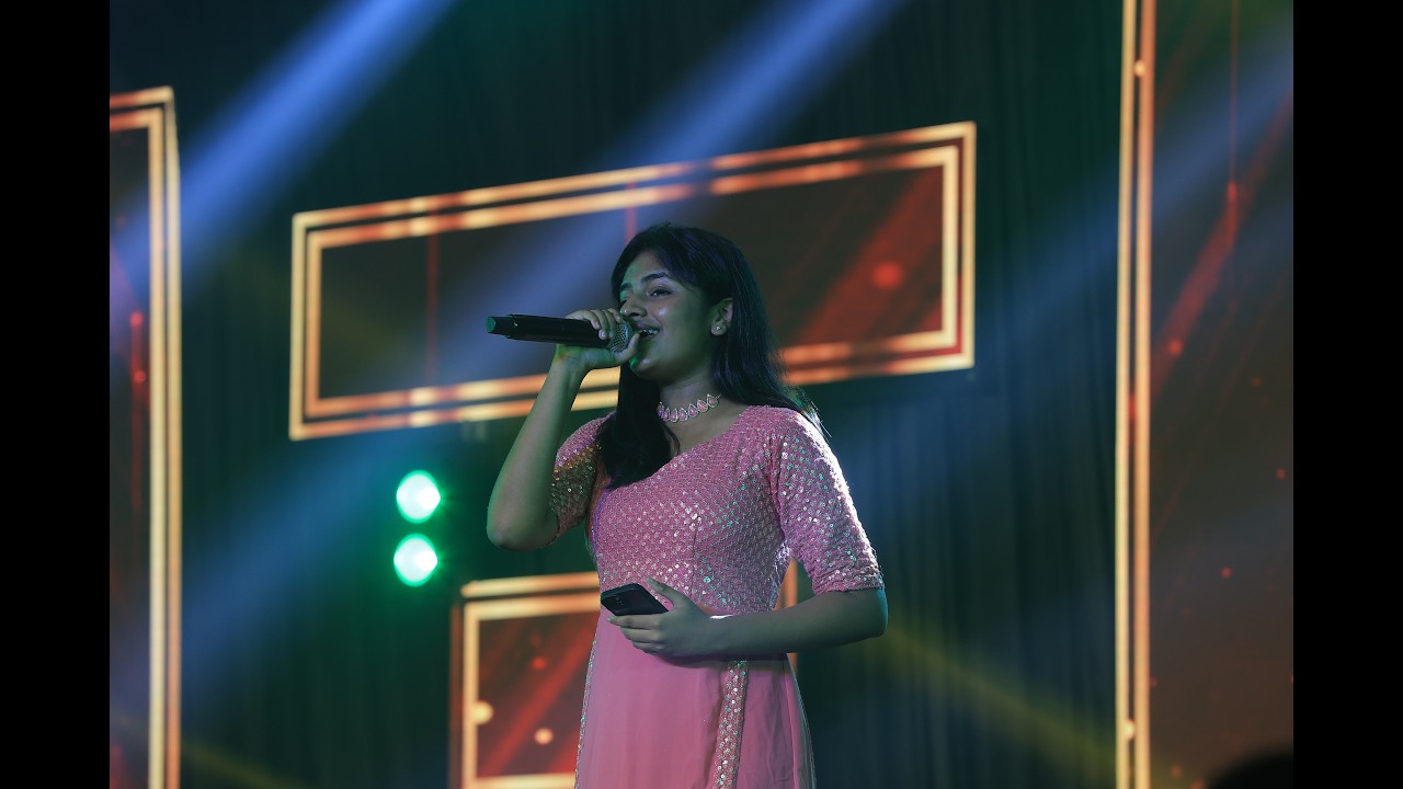 Gilli – Appadi Podu Live performance 🔥 Singer Praniti | Dazzling Awards Tamilnadu 2024