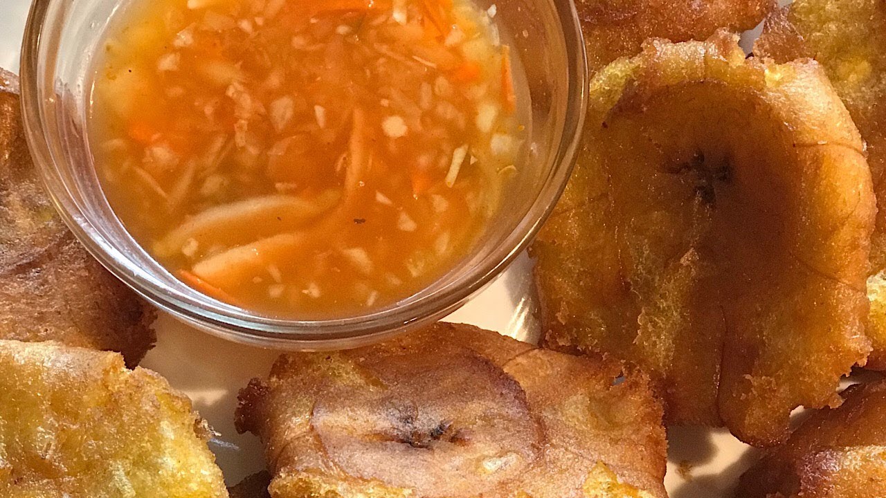 How to make fried plantains (bannann pezè)