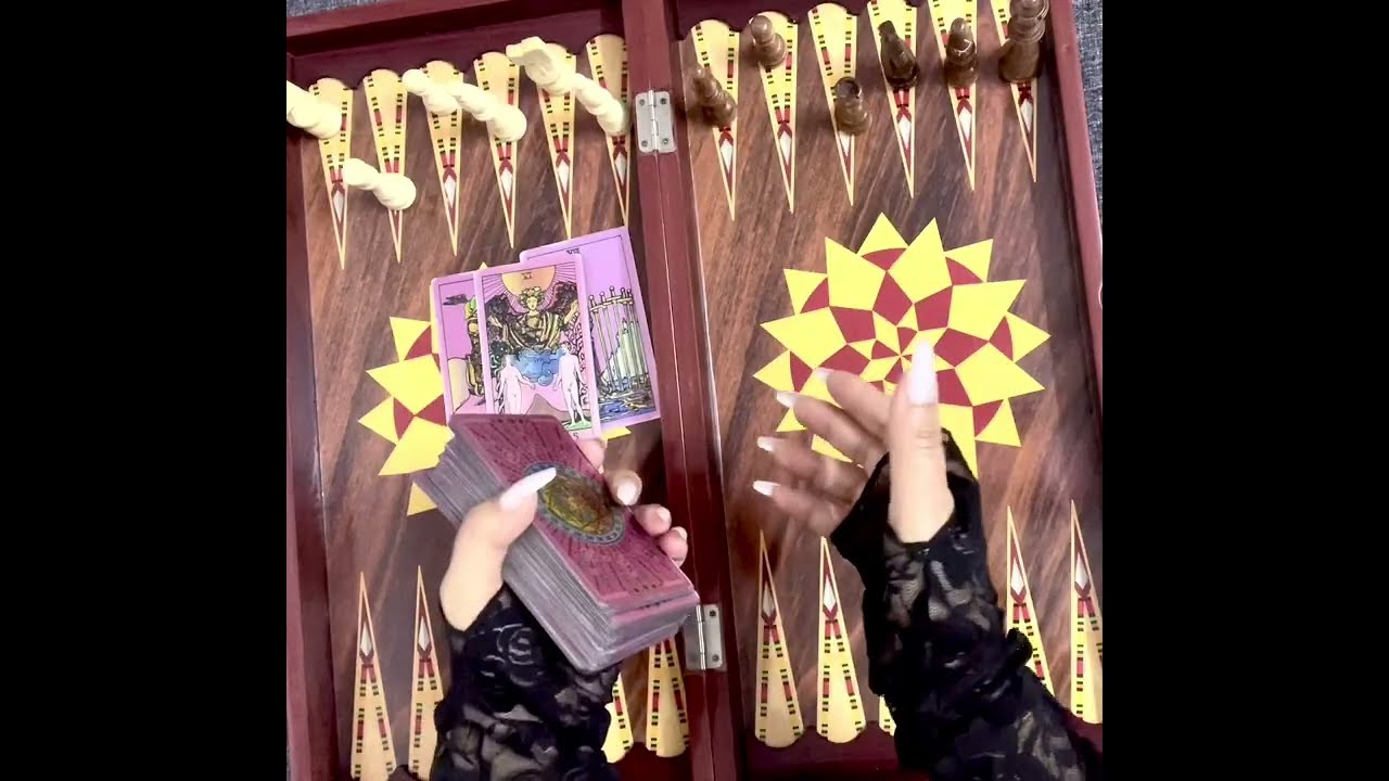 هل سيختارك أم يختار الطرف الثالث ؟