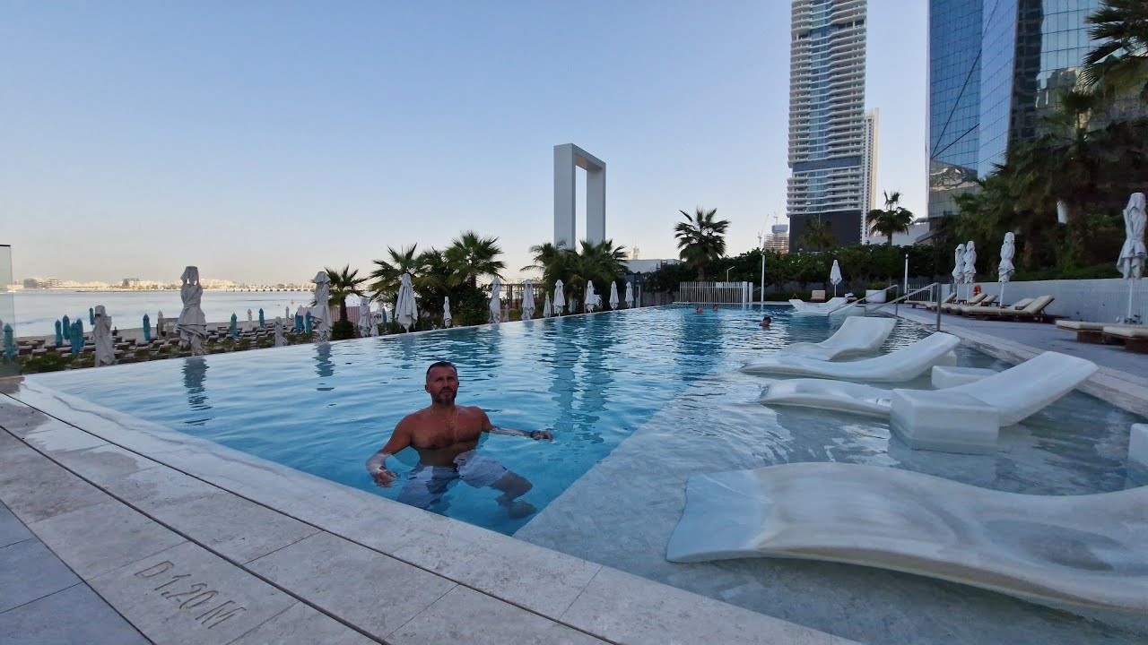 Pr&oacute;bujemy dobrze wykorzystać dzień - Dubai JBR beach 