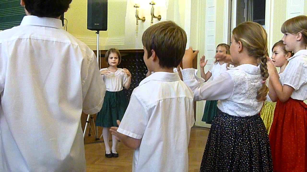 Metodo Kodály - classe 2a, inizio di una lezione