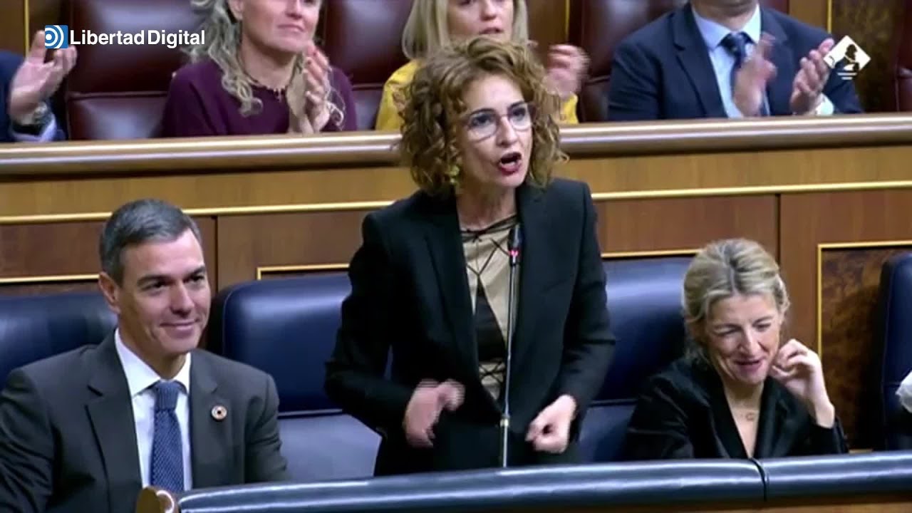 Enfrentamiento a gritos entre Montero y Gamarra en el Congreso por los impuestos