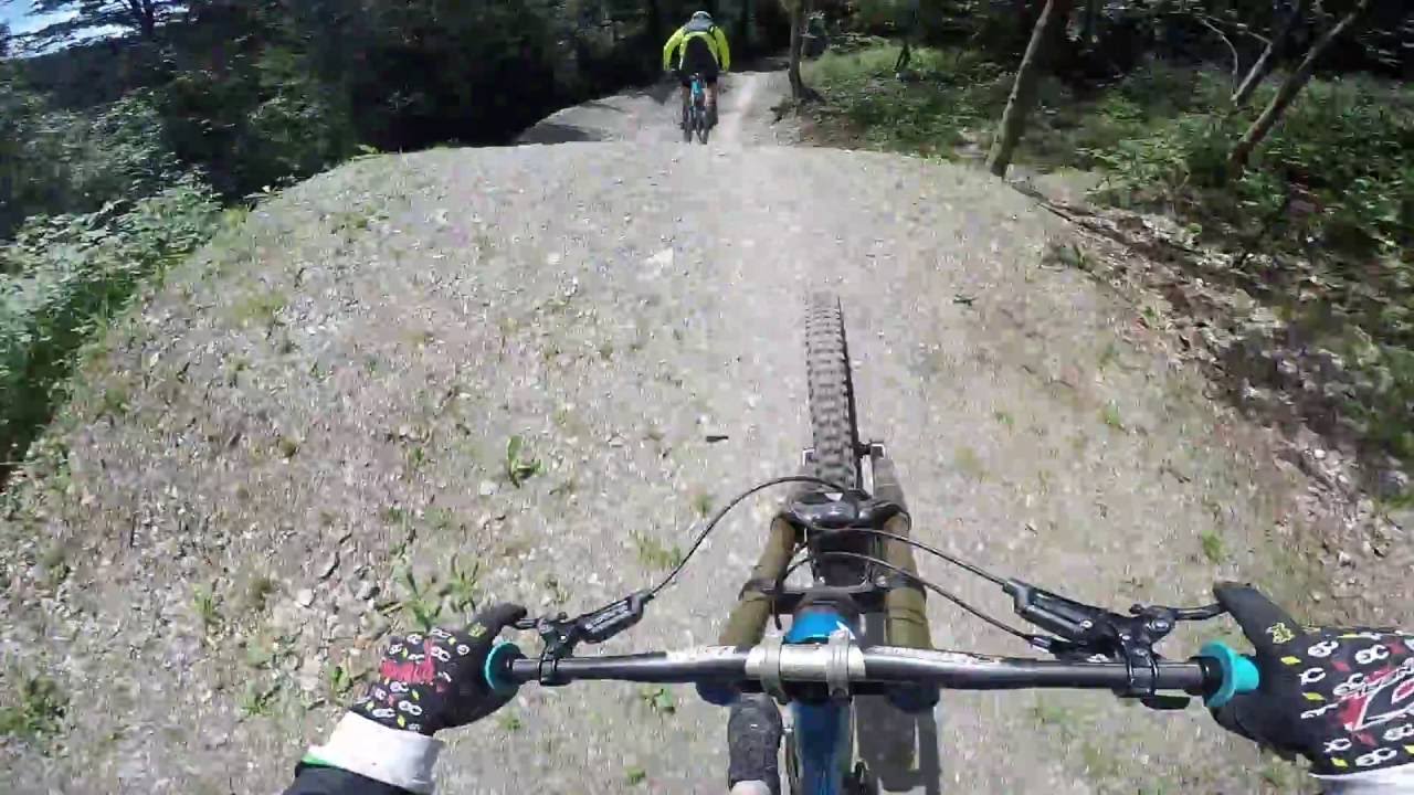 Bikepark Sch&ouml;neck Jumpline Sender Session