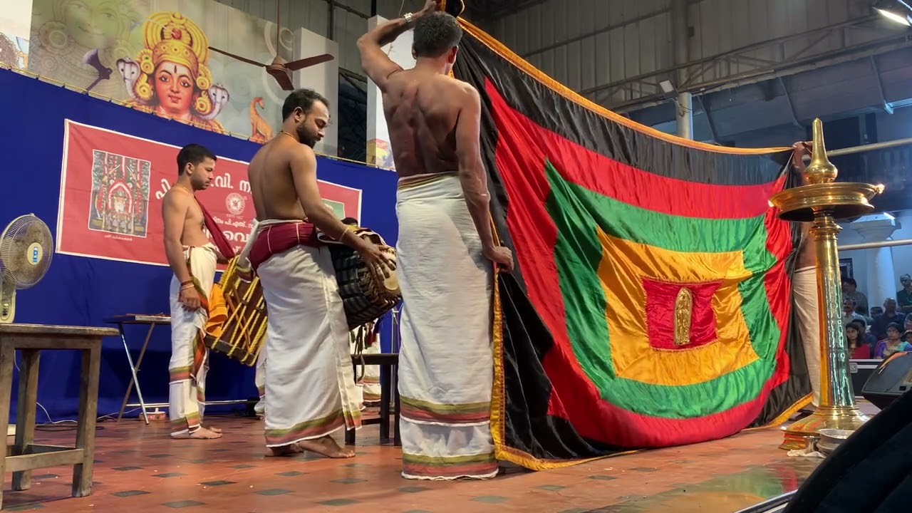 Karnashabadham - Ettumanoor Temple #festival #kadhakali #folk #karnan #kerala #India #dance #shiva