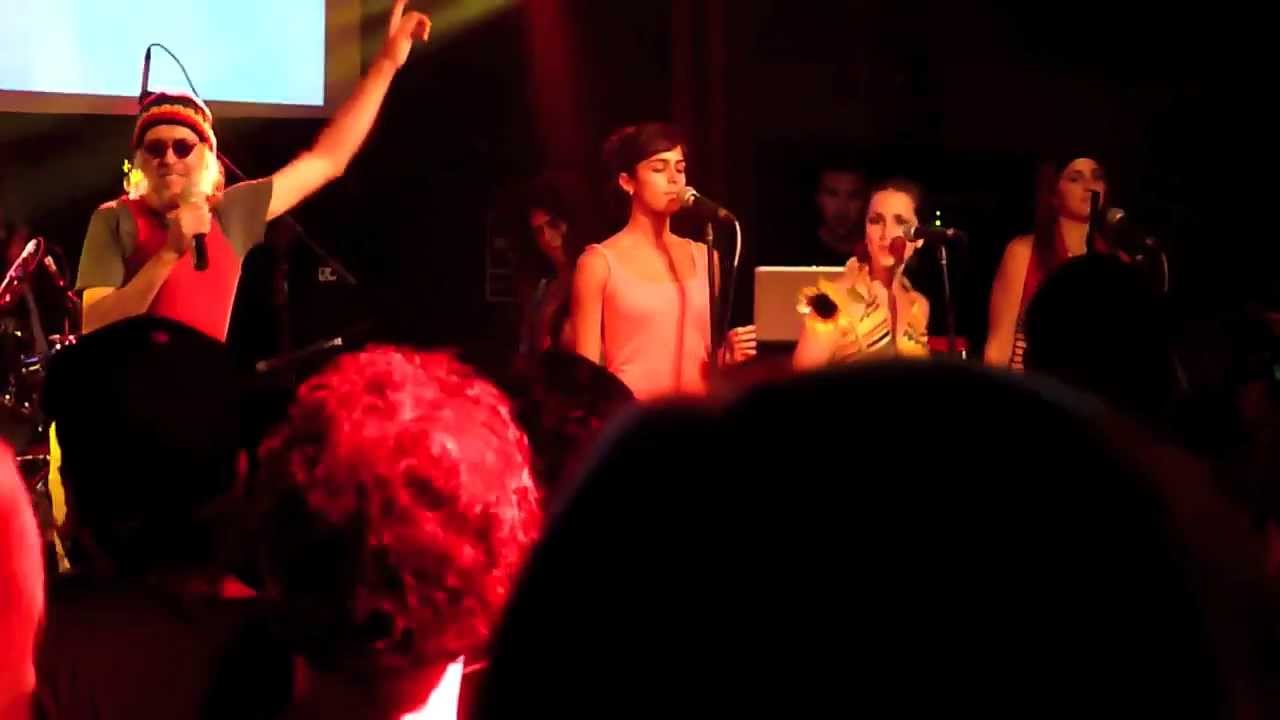 Pochi Marambio & Tierra Sur - Llaman a la Puerta ( 25 años )