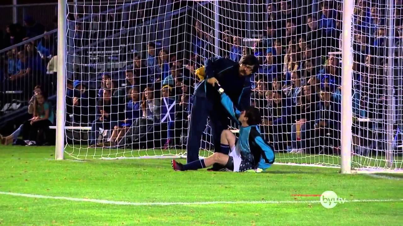 Keeper pariert 5 Elfmeter - mit seinem Gesicht!