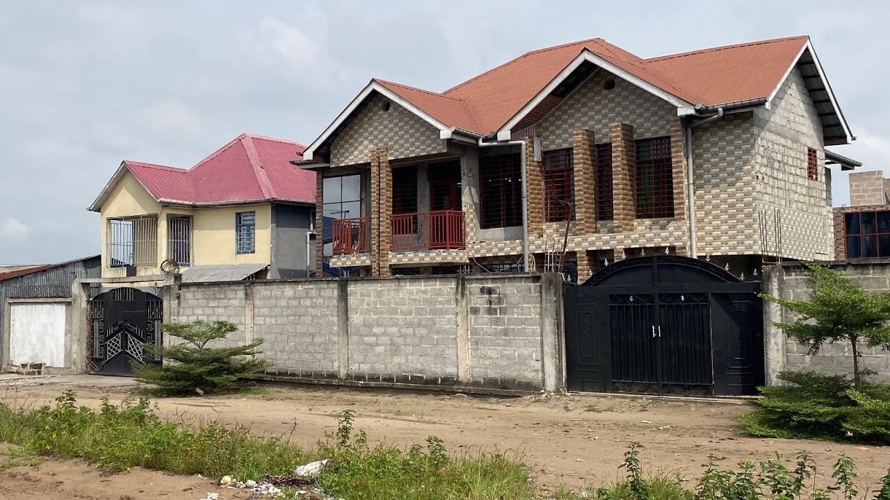 18/02/026 ZWA PARCELLE NA PLAZA Q/NGAMABA UNION EUROPÉENNE 22/20M PRIX 17000$ ÀDISCUTER+243996527894