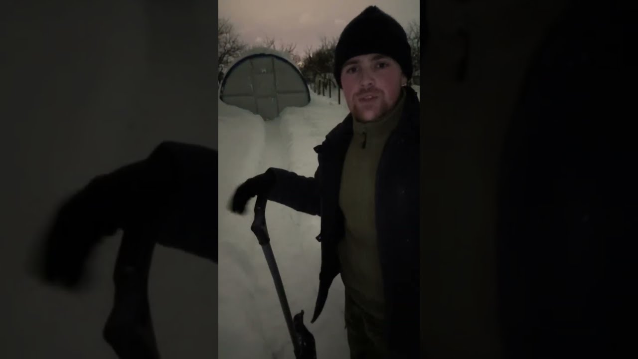 чистим снежок