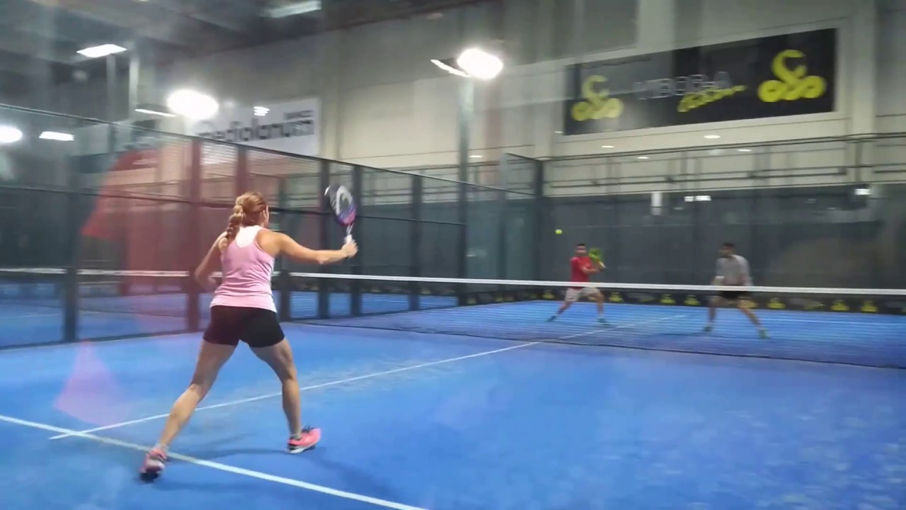 Alejandra Salazar, campeona de WPT Bilbao, entrenando con Miguel Vita
