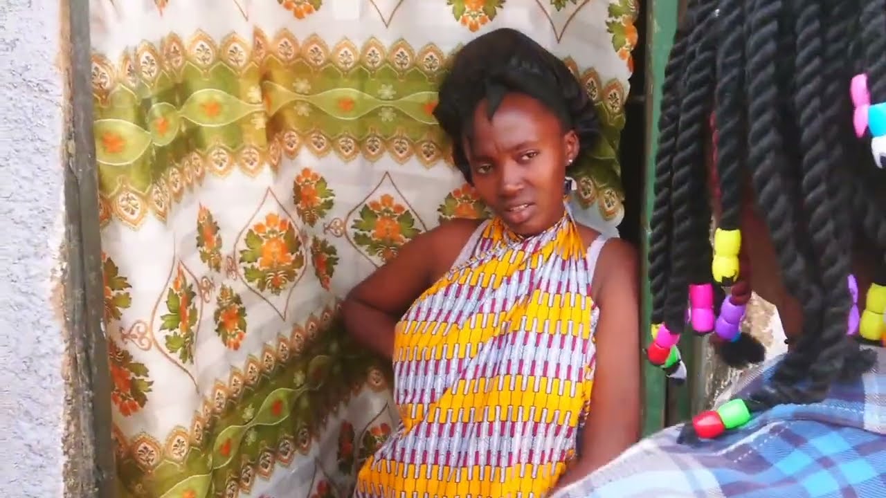 PAPA NA MAMA KENZO  : UMUGABO UTISHYURA UBUKODE BAGIYE KUMUSURA MU NZU