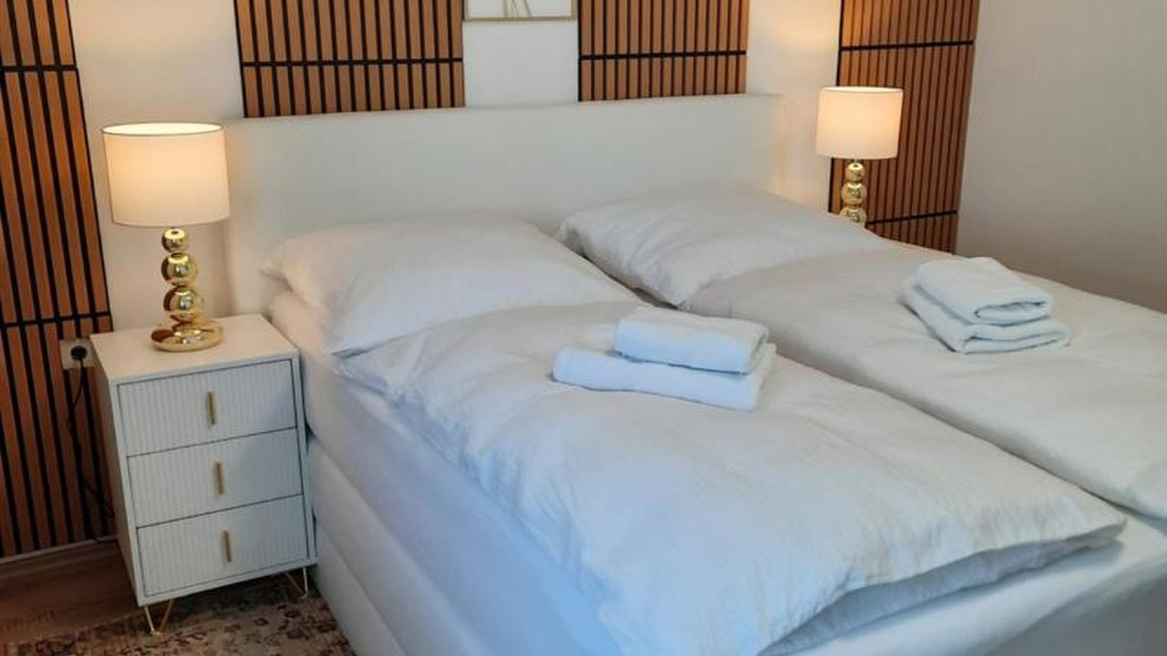 Moderne 3Zimmer Wohnung, in Konigsbrunn bei Augsburg | Augsburg, Germany | Hotel Review 🏨