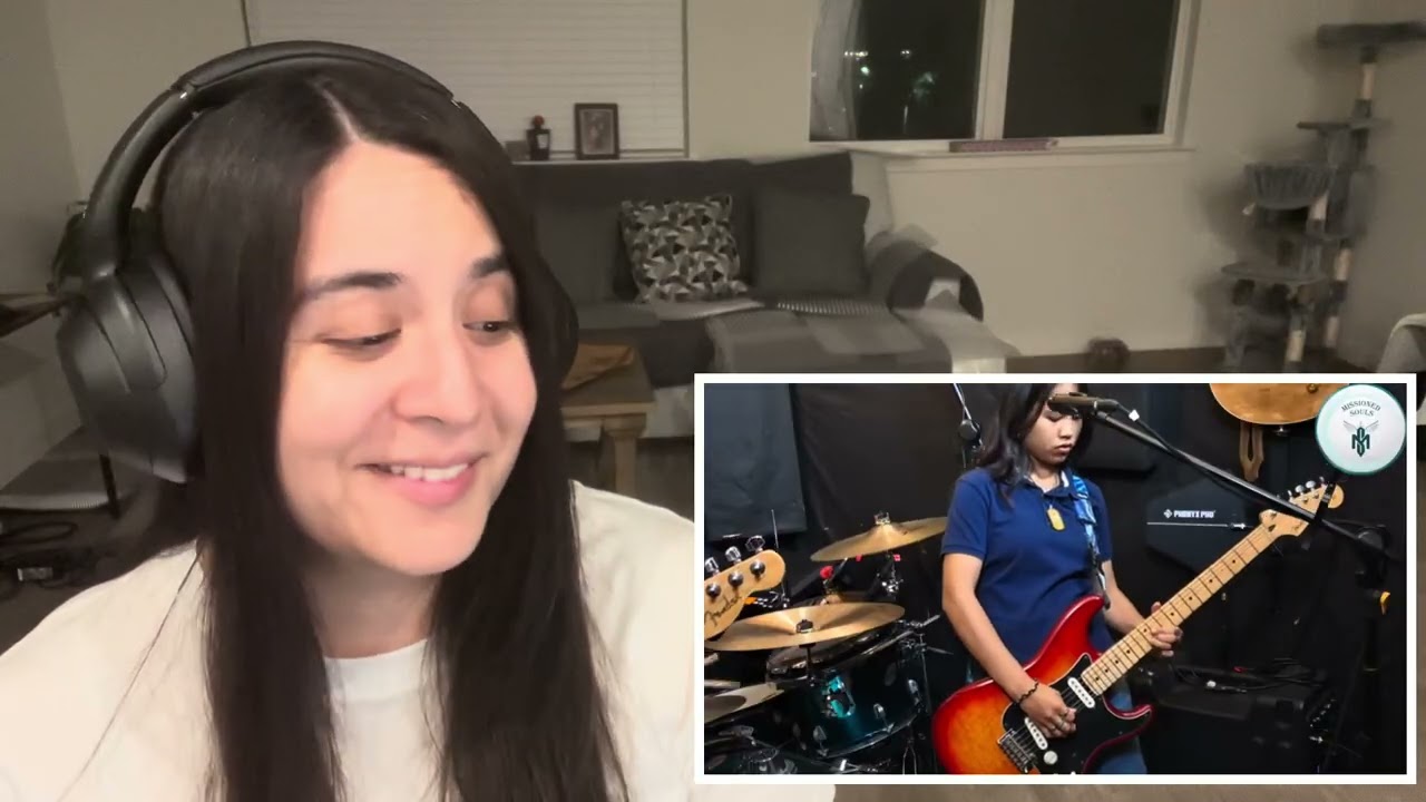 Spicy reacts to Smoke on the water Missioned souls family band cover 