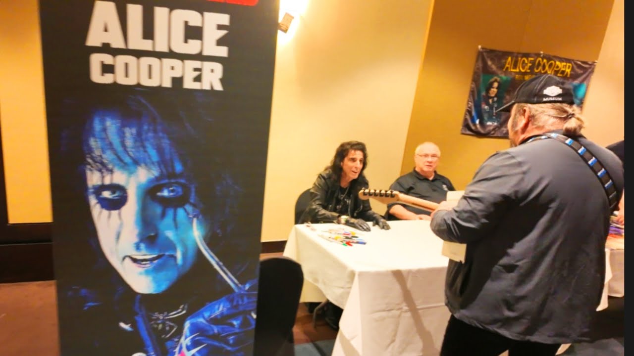 ALICE COOPER Highlights DAYS OF THE DEAD Convention Chicago!