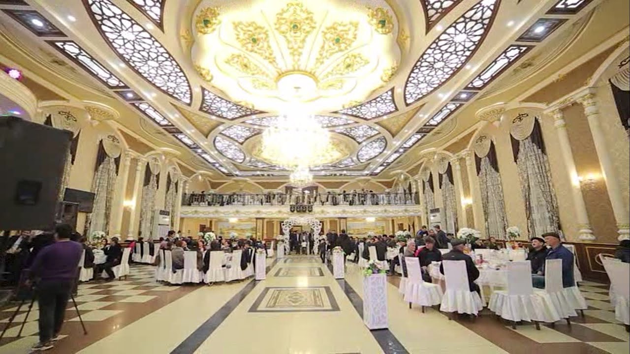 Raxmatjon Qurbonov to'yxonaga o'zgacha bir fayz kiritdi