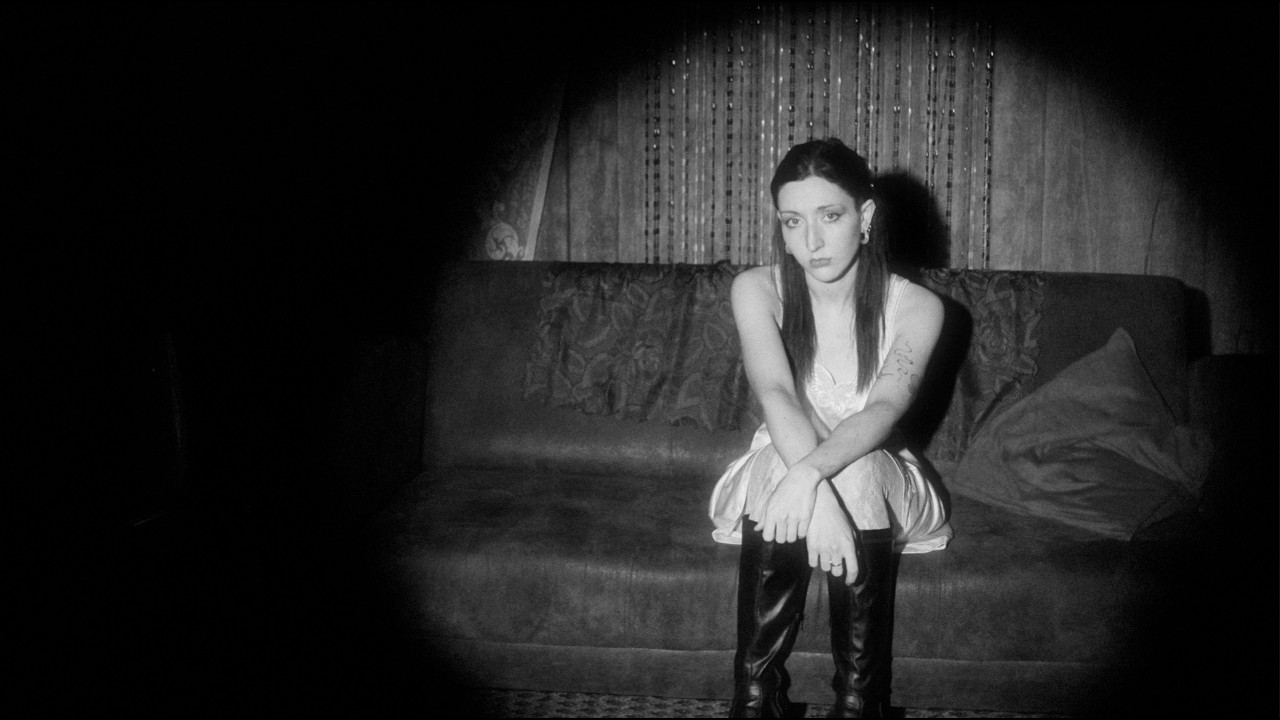Maia and the Squires - Long Gone (Official Video)