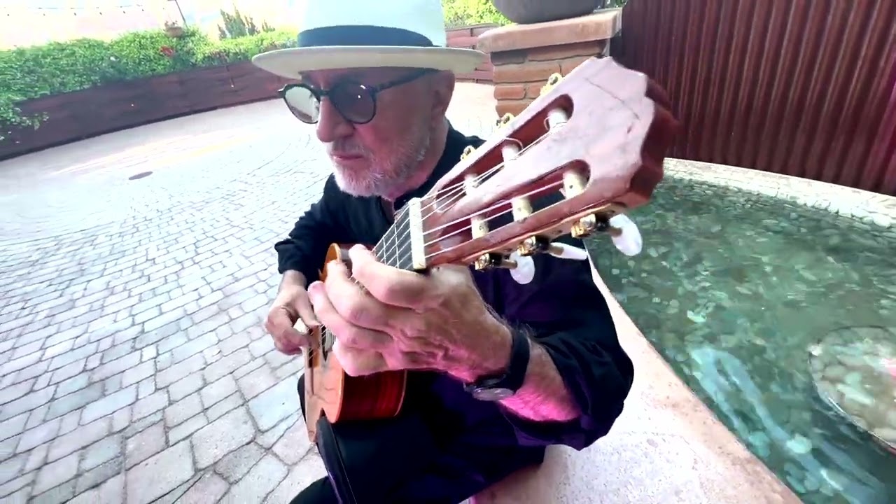 Rondo, Op 241, no. 34, by Ferdinando Carulli (Michael Lucarelli, guitar)