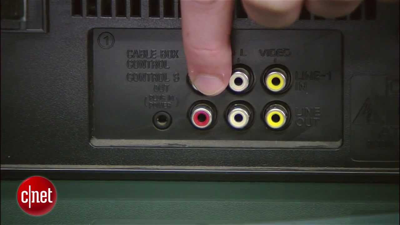 Инструкция CNET: как перенести записи с VHS-кассет на компьютер.