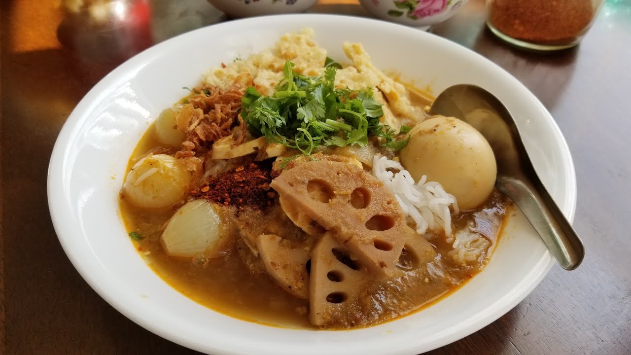မုန့်ဟင်းခါးချက်နည်း #ခေါက်ဆွဲအမျိုးမျိုး( Myanmar rice noodle soup)