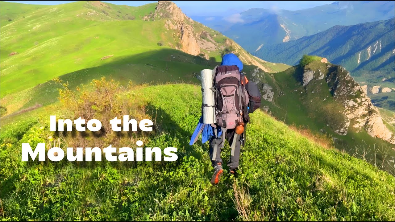 Hiking in the Mountains - Peace, Nature & Real Moments
