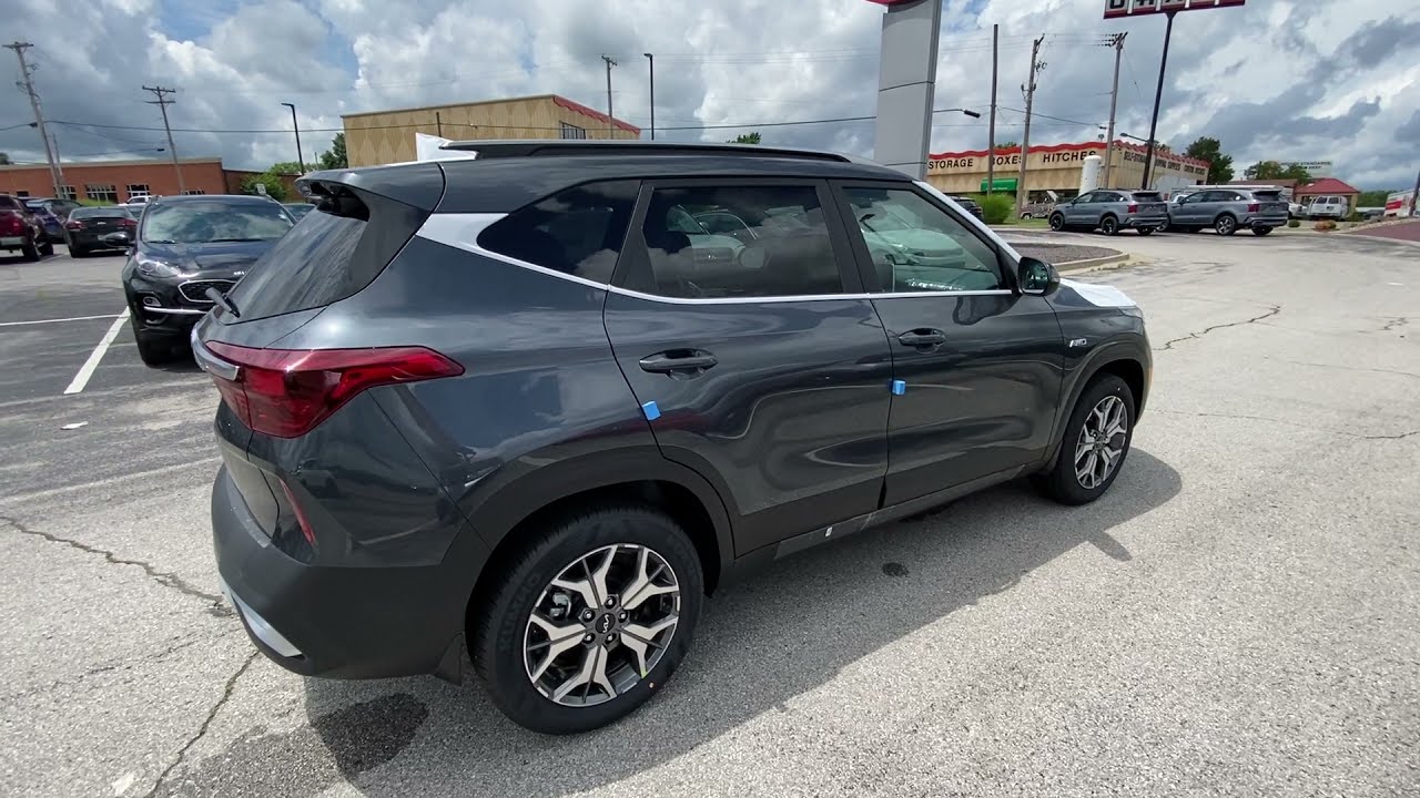 2022 KIA SELTOS EX AWD 2.0 IN GRAVITY GRAY WITH BLACK