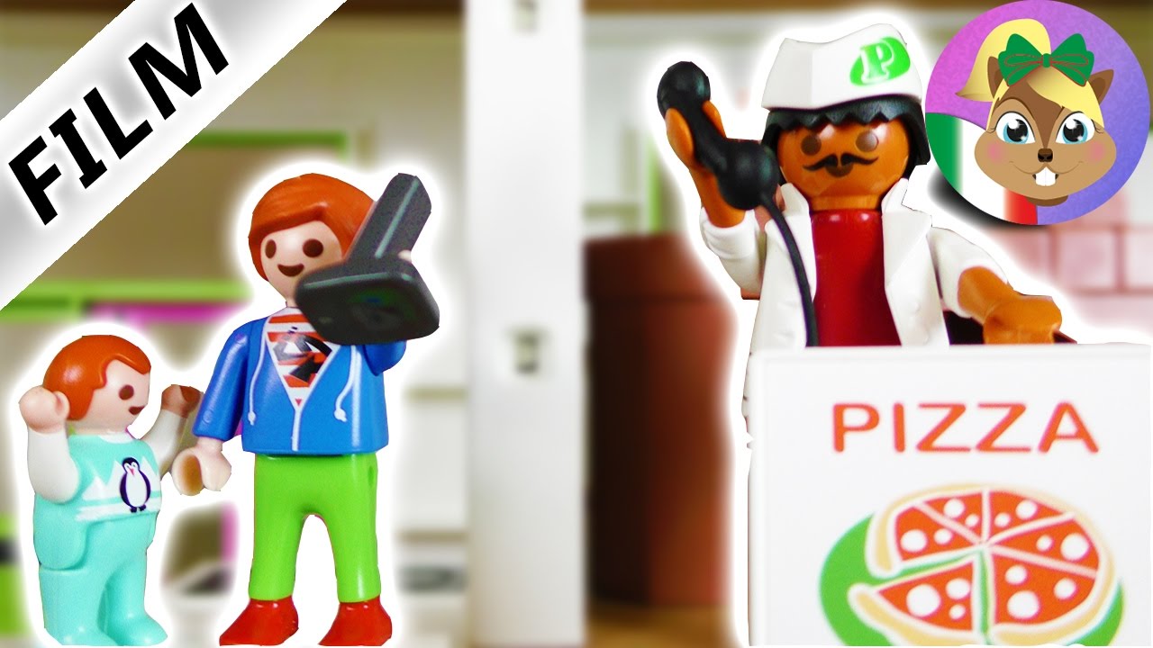 Playmobil Film: SCHERZO TELEFONICO: JULIAN ORDINA 7 PIZZE PER LA VICINA!