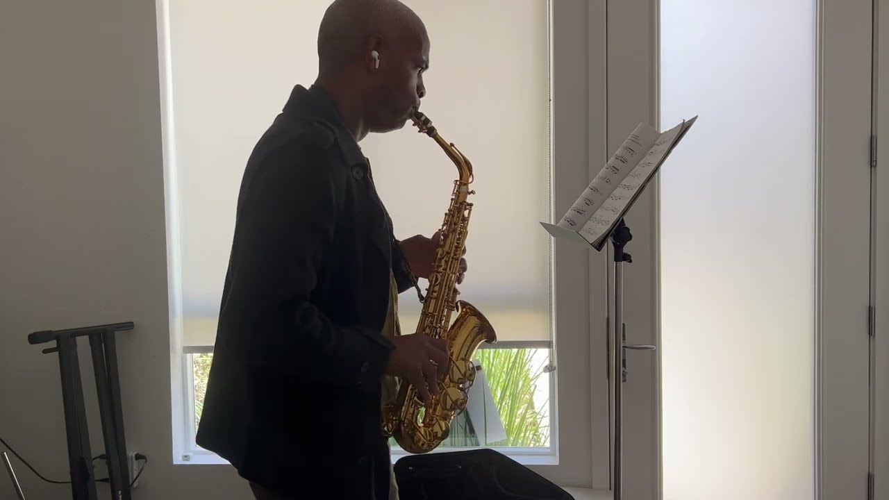 Play Testing the Meyer Connoisseur Alto Sax